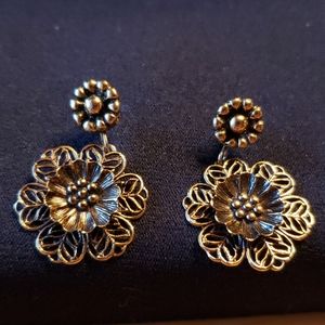 Lovely detailed flower dangling earrings